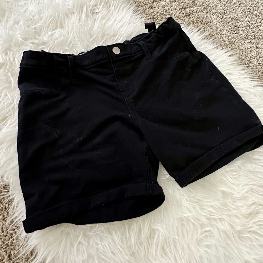 XL Girls Black shorts